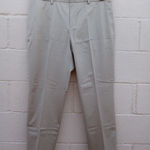Perry Ellis Mens Size 38x30